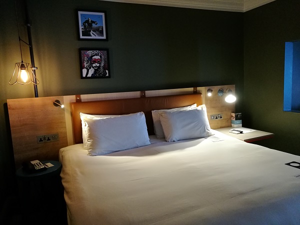 Mercure Bristol Grand - Bedroom 1