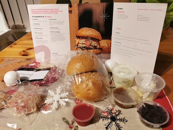 Restaurant Kits Festive Burger Kit - Unboxing 2