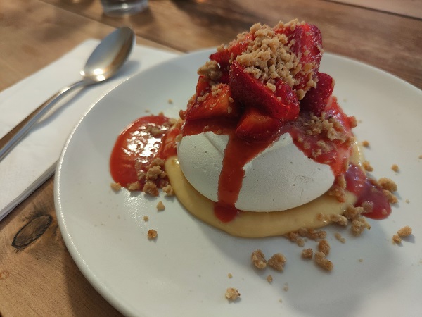 The Queens, Chew Magna - Sunday Lunch - Meringue