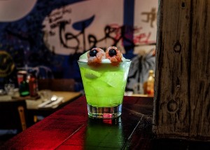 Recipe: “Eye See You Baby” Halloween Cocktail