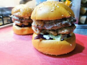 Restaurant Kits Festive Burger Kit: Review